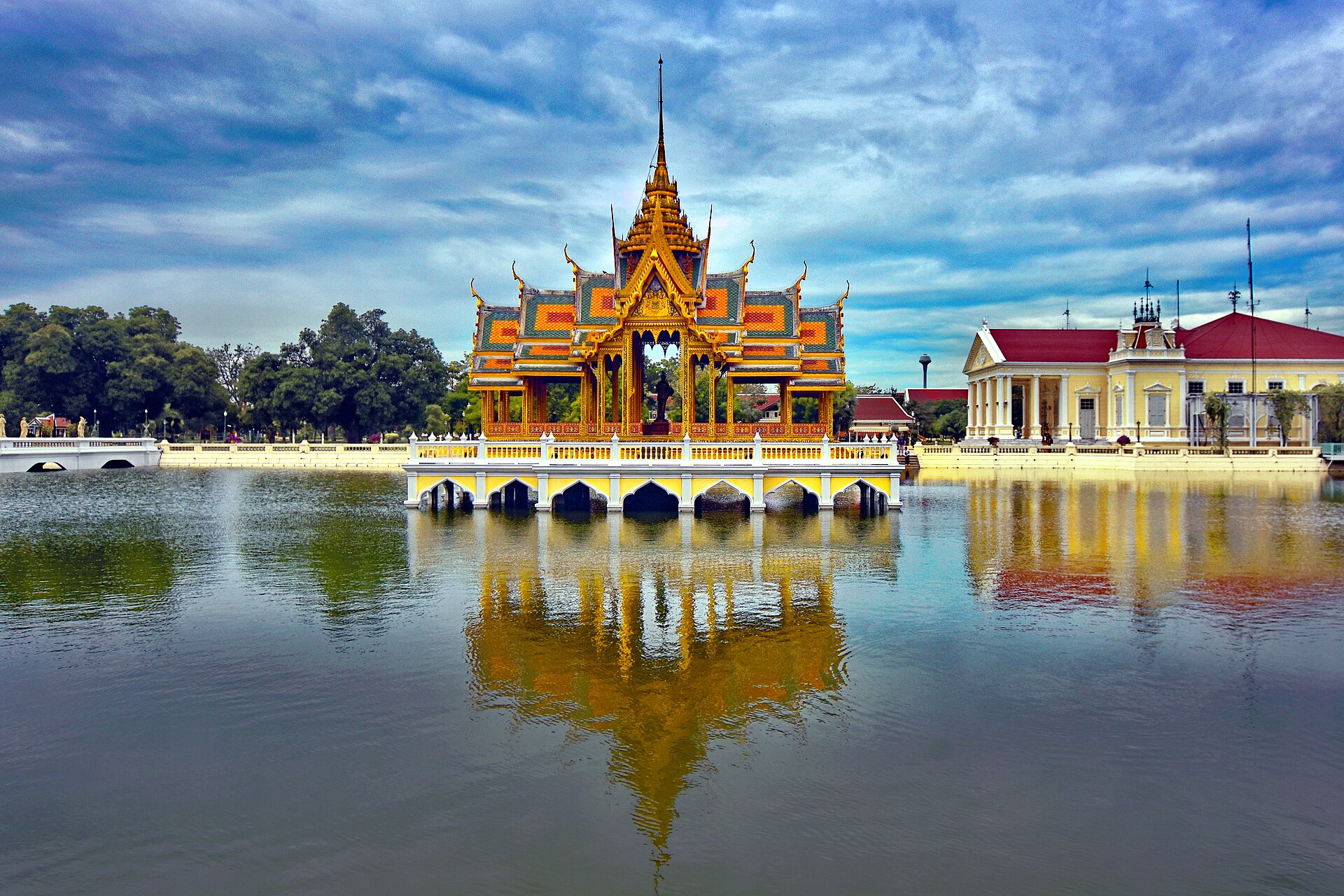 This is a photo of a monument in Thailand identified by the ID