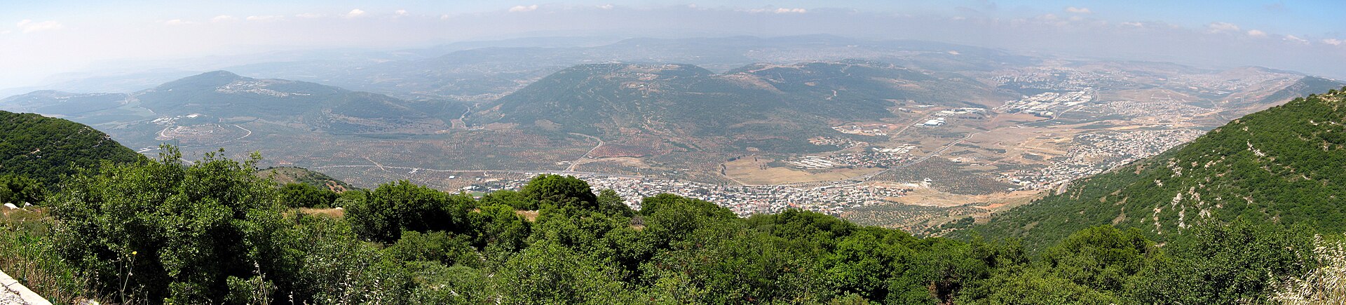 Panorama from Har Ari in the Galilee looking southwards, the large town in the middle is Rameh