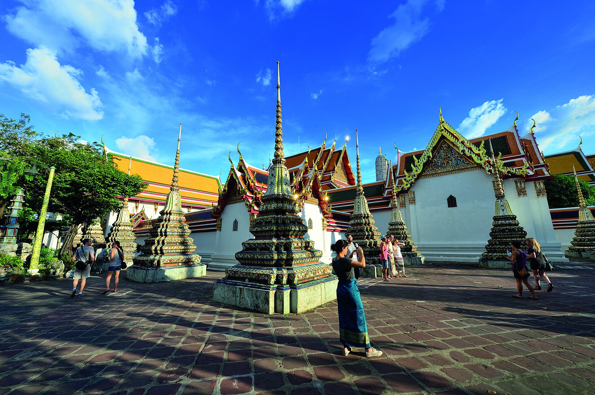 Wat Pho, officially called Wat Phra Chettuphon Wimon Mangkhlaram ,is located in Phraborom Maha Ratchawang subdistrict, PhraNakorn district. Built by King Phetracha of Ayutthaya kingdom during 1691-1703, its former name was “Wat Photharam”. Later, the