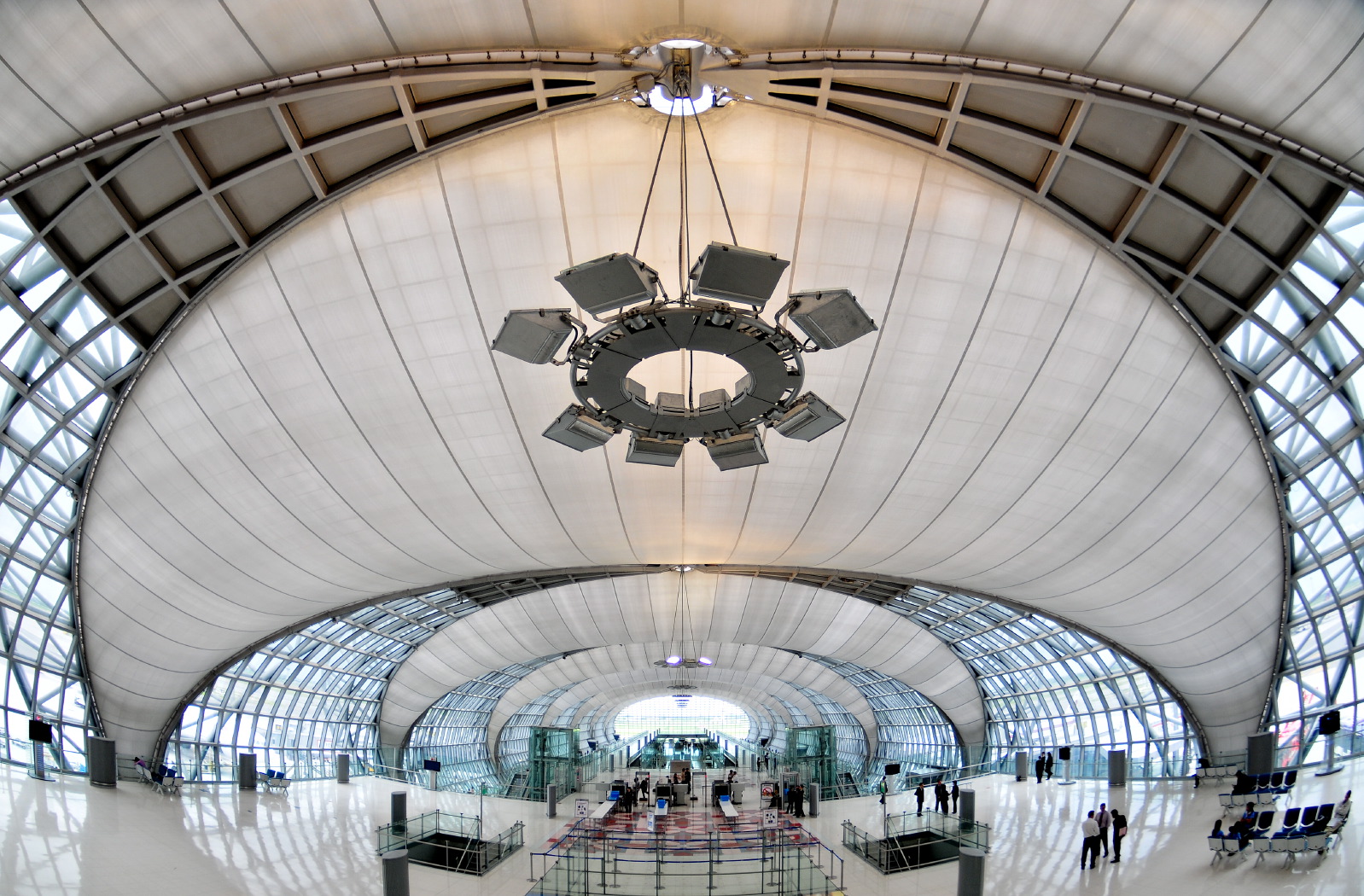 Suvarnabhumi is such a curvy airport...that my Tokina 10-17mm works just great here